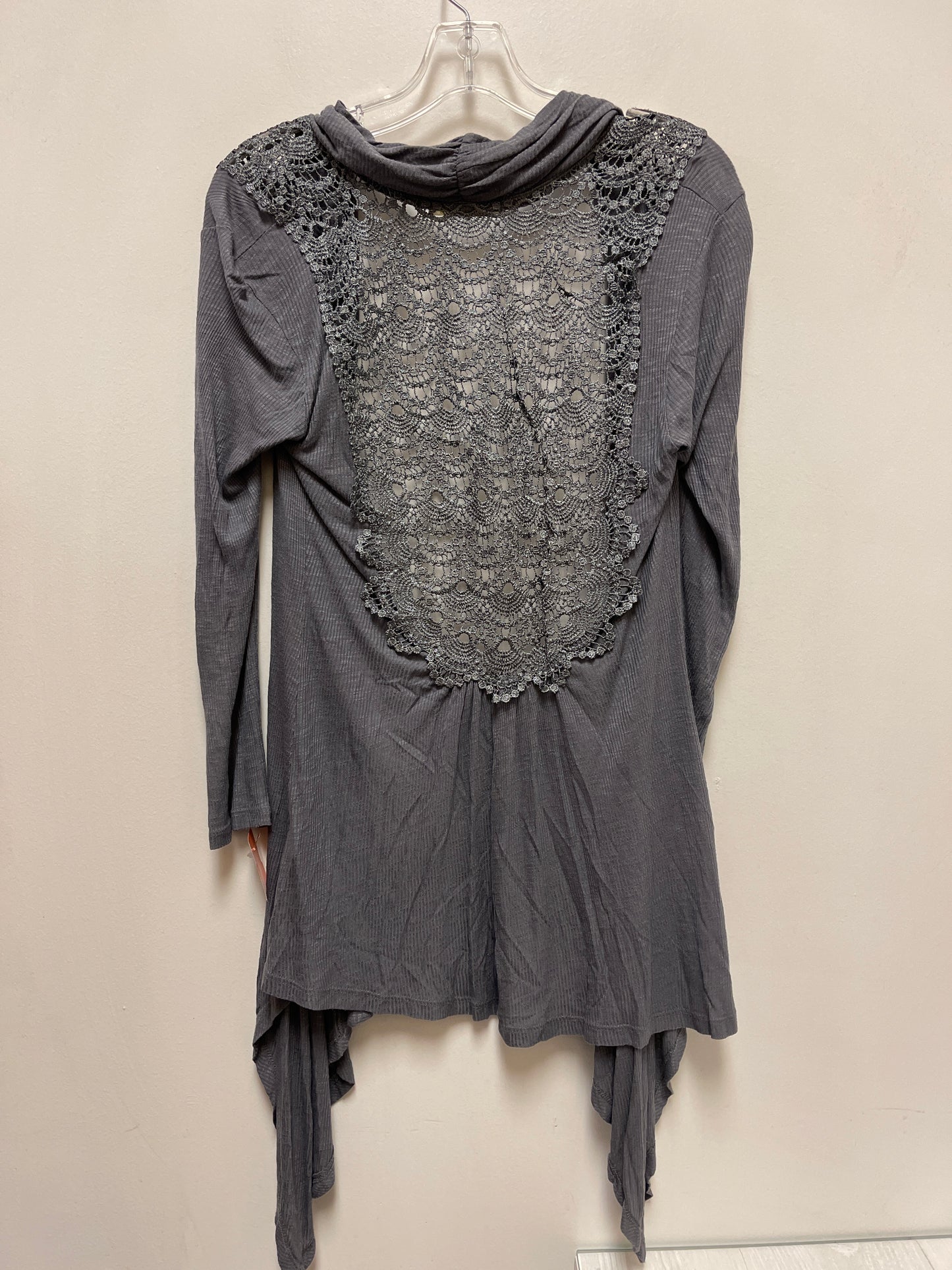 Tunic Sleeveless By Clothes Mentor In Grey, Size: S