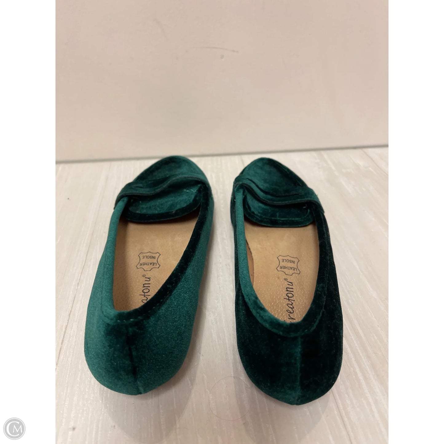 Shoes Flats By Clothes Mentor In Green, Size: 9
