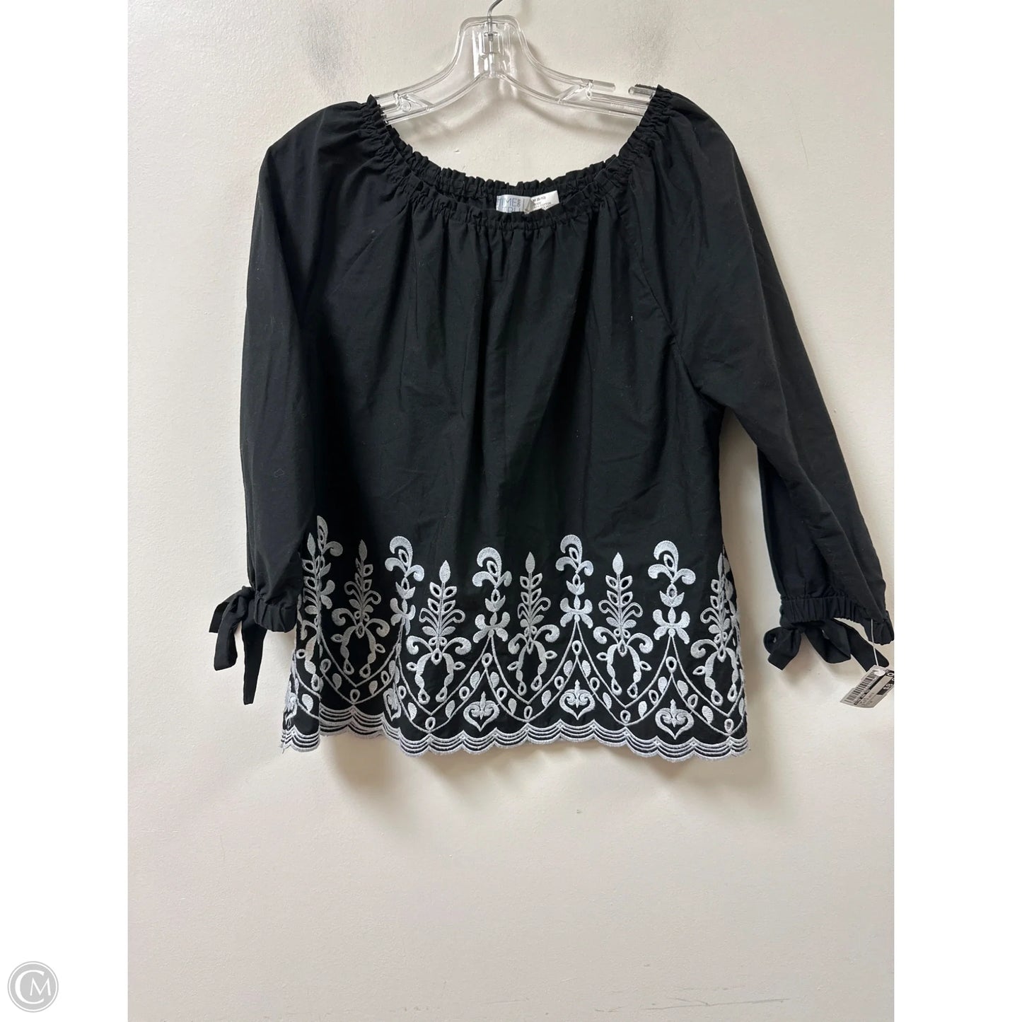 Top Long Sleeve By Time And Tru In Black & White, Size: M