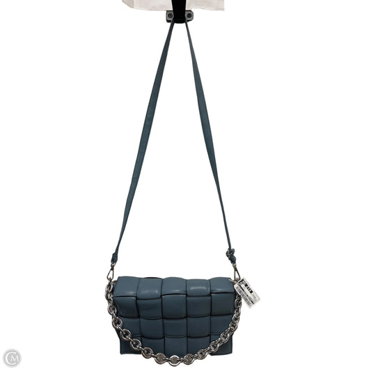 Crossbody By Clothes Mentor, Size: Medium