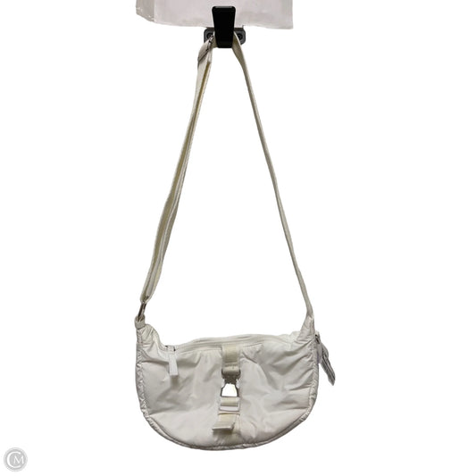Crossbody By Clothes Mentor, Size: Medium