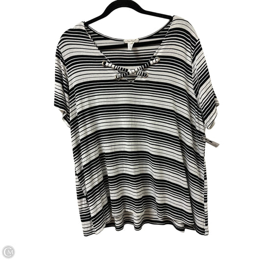 Top Short Sleeve By Clothes Mentor In Black & White, Size: 2x