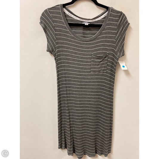 Top Short Sleeve By Nicole Miller In Grey, Size: S