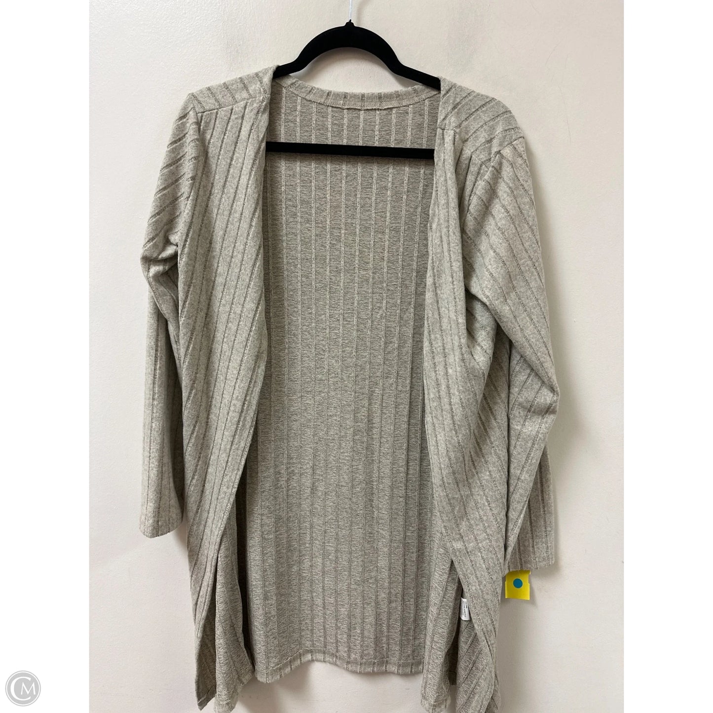 Cardigan By Clothes Mentor In Grey, Size: M