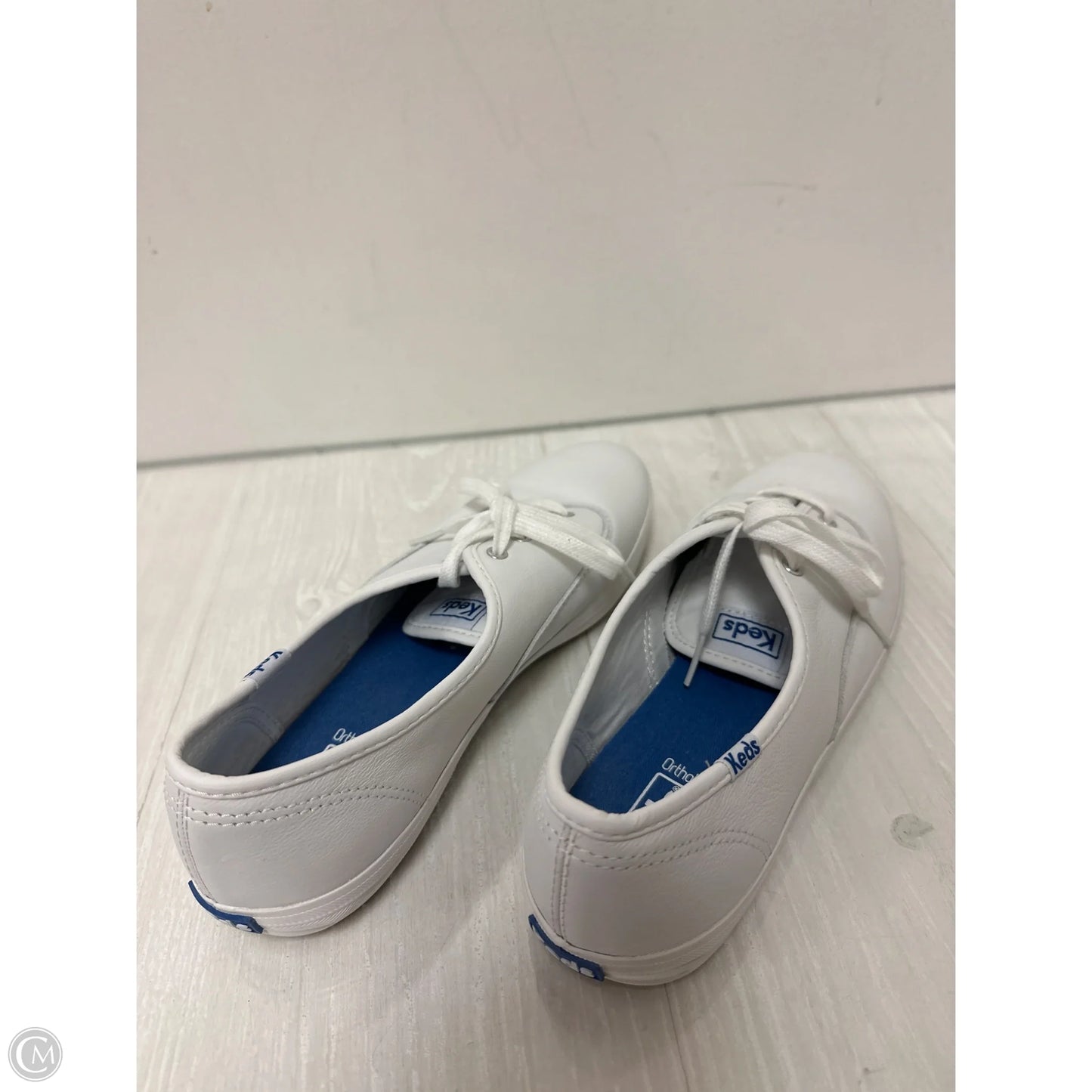Shoes Flats By Keds In White, Size: 9