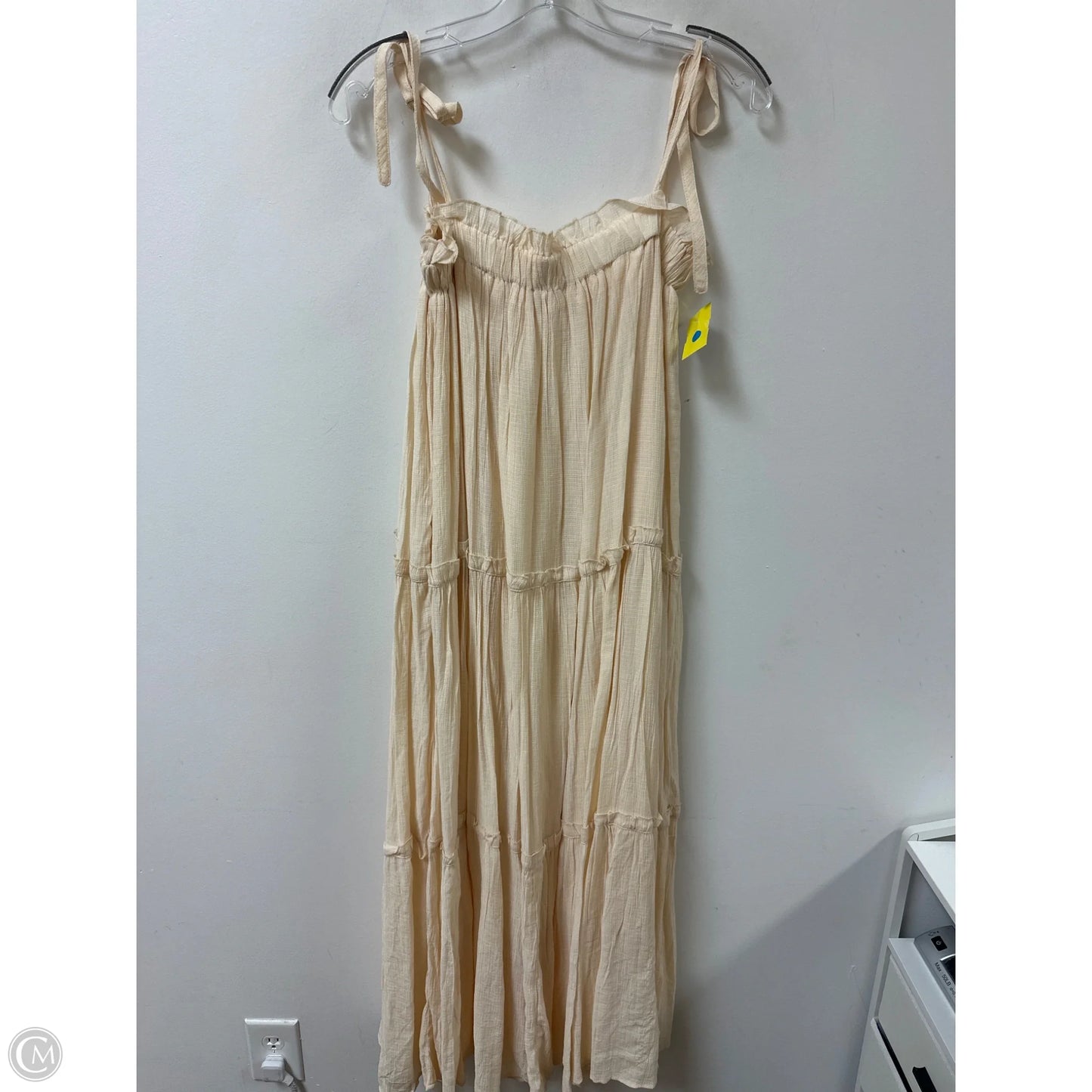 Dress Casual Maxi By Clothes Mentor In Cream, Size: M