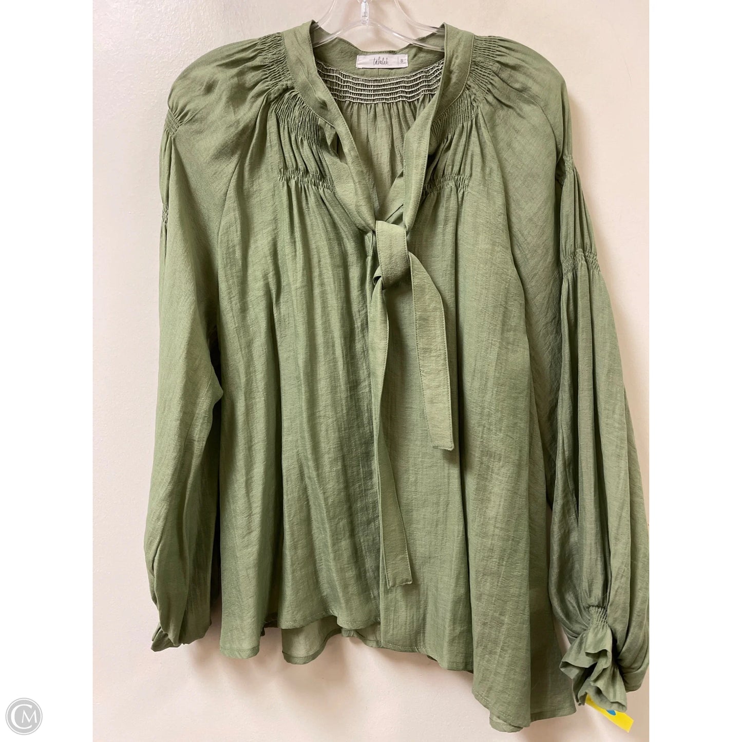 Top Long Sleeve By Clothes Mentor In Green, Size: S