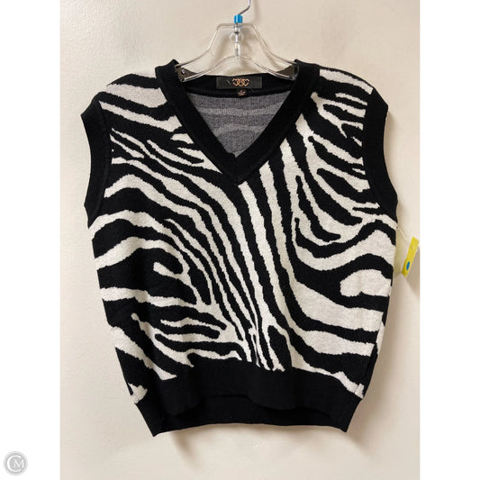 Sweater Short Sleeve By Clothes Mentor In Black & White, Size: M