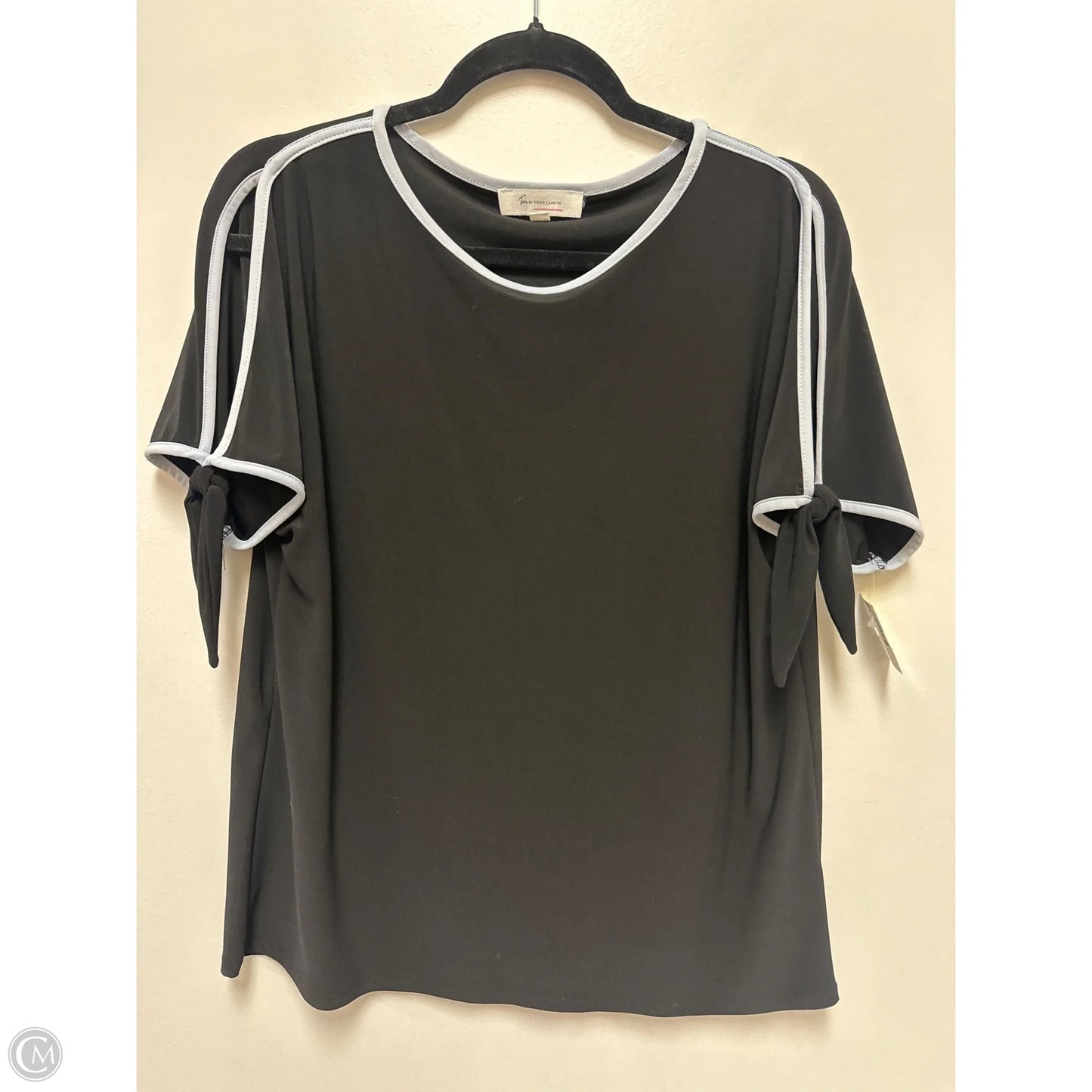 Top Short Sleeve By Vince Camuto In Black, Size: M