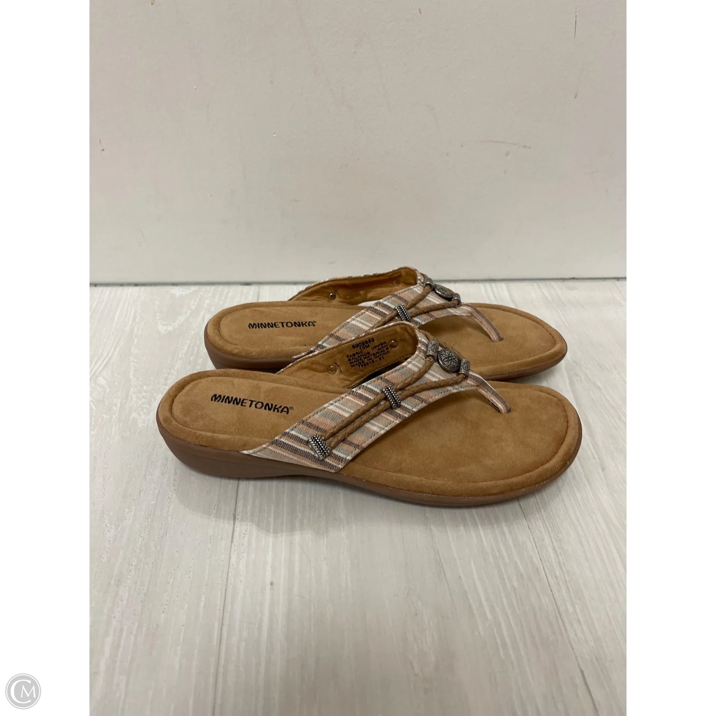 Sandals Flats By Minnetonka In Brown, Size: 10