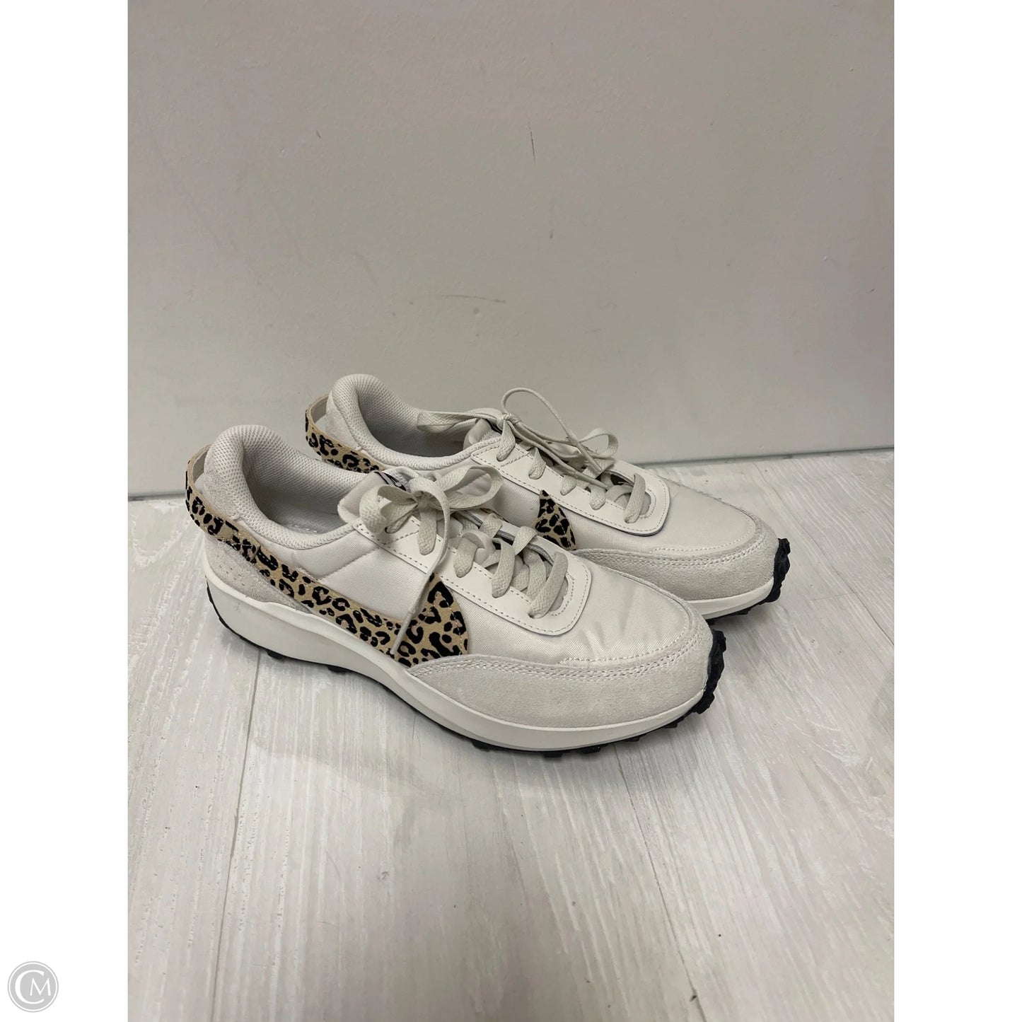Shoes Athletic By Nike In White, Size: 9