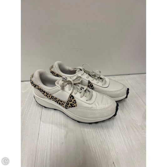 Shoes Athletic By Nike In White, Size: 9