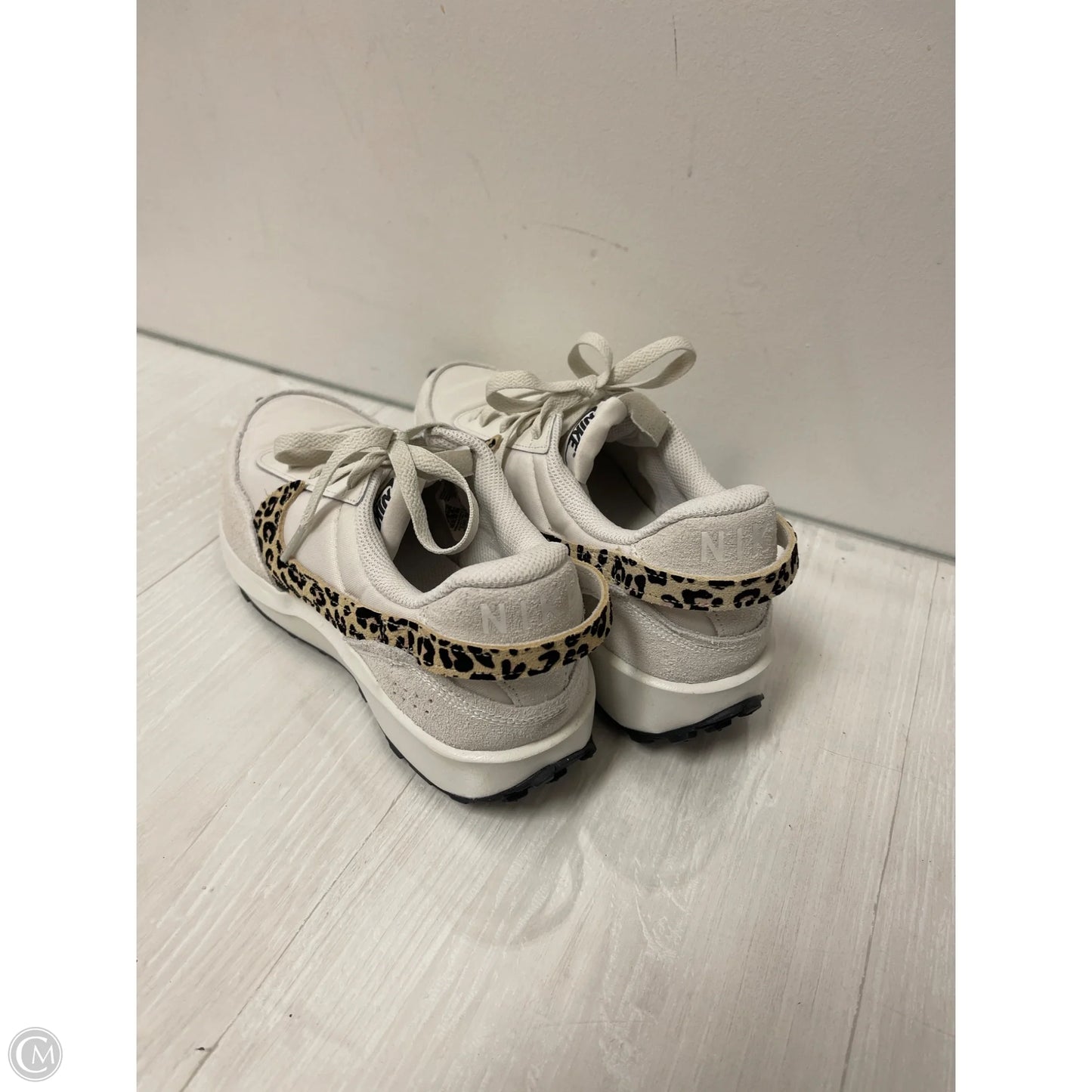 Shoes Athletic By Nike In White, Size: 9