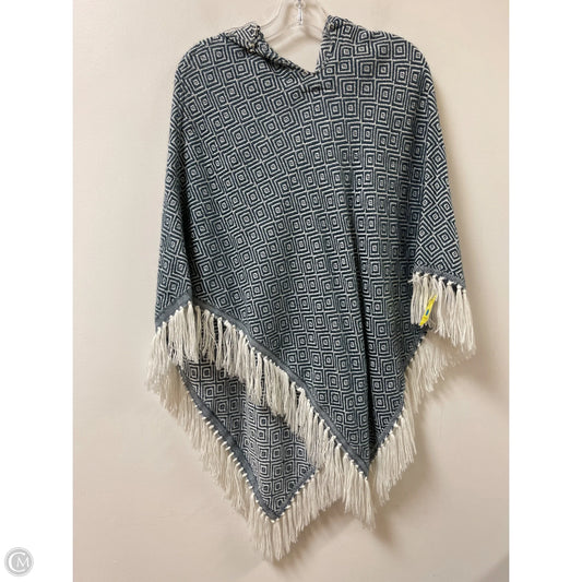 Shawl By Clothes Mentor In Blue, Size: M