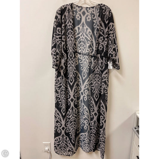 Kimono By Clothes Mentor In Black & Grey, Size: Osfm