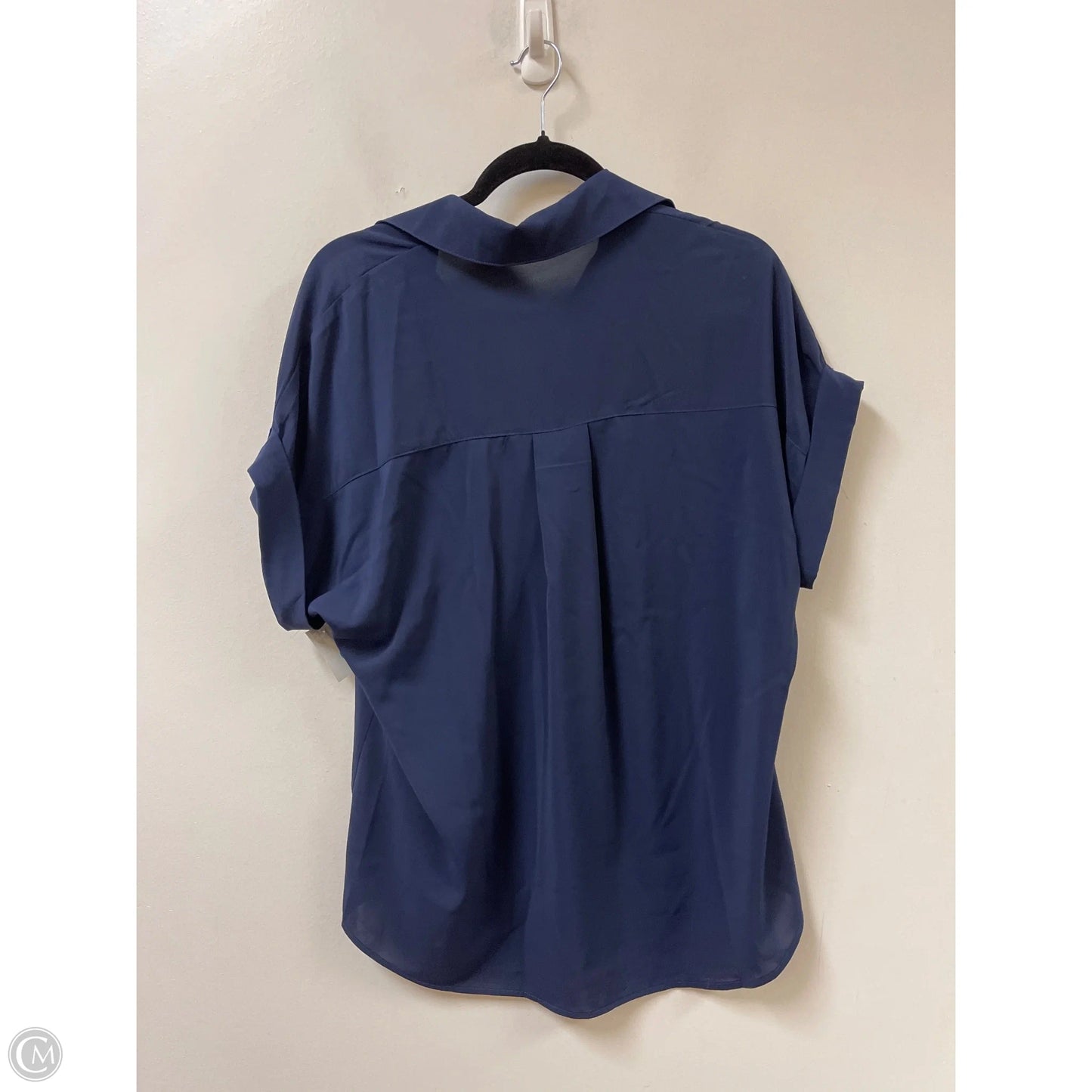 Blouse Short Sleeve By Clothes Mentor In Navy, Size: M