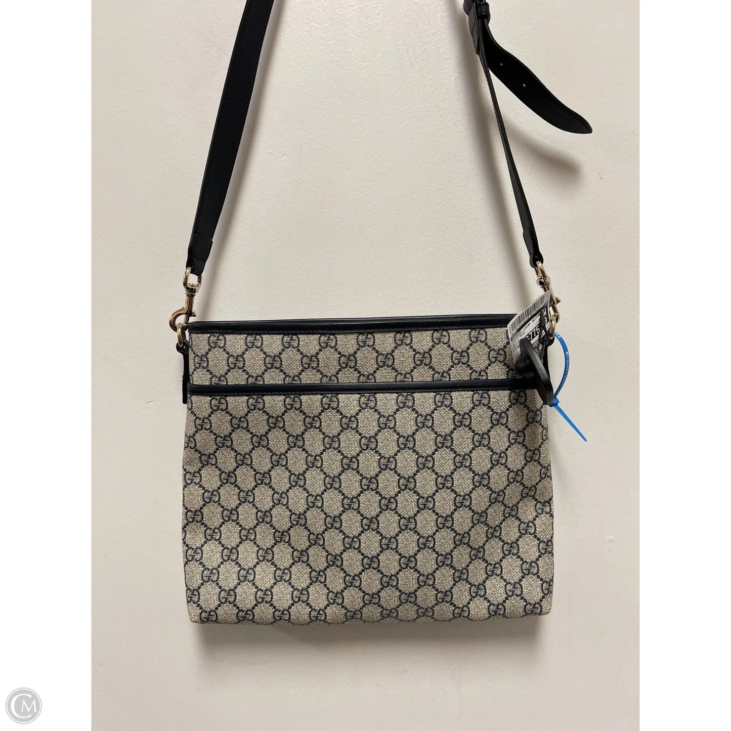 Crossbody Luxury Designer By Gucci, Size: Medium