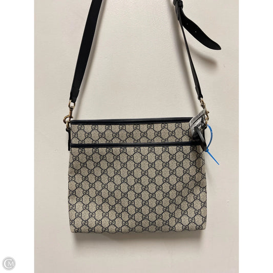 Crossbody Luxury Designer By Gucci, Size: Medium