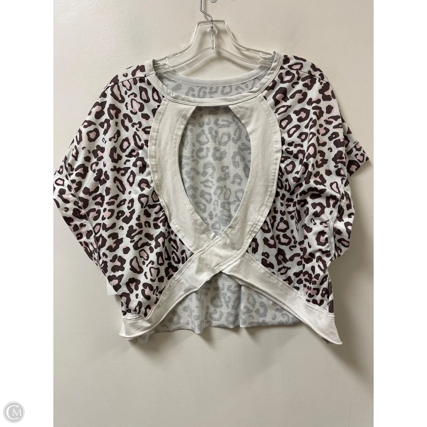 Athletic Top Short Sleeve By Shein In Animal Print, Size: S