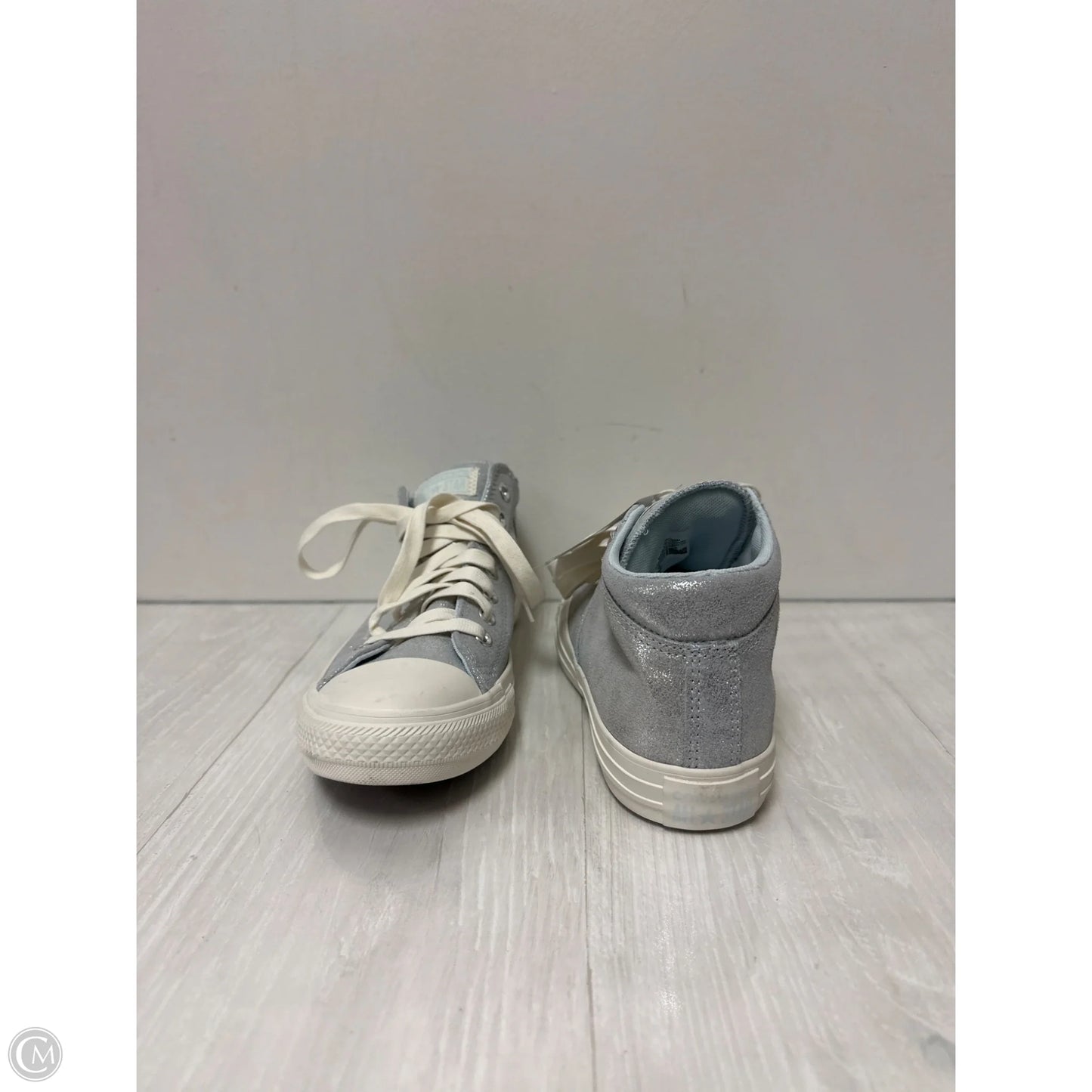 Shoes Flats By Converse In Silver, Size: 10