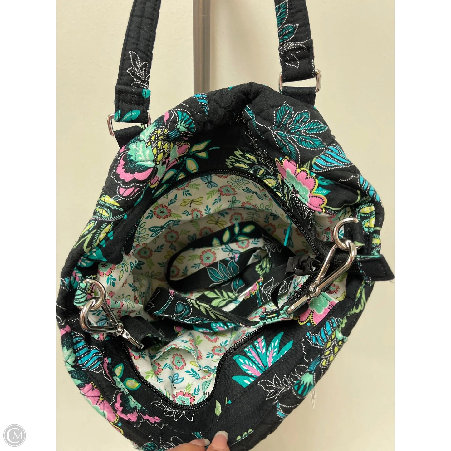 Handbag By Vera Bradley, Size: Medium