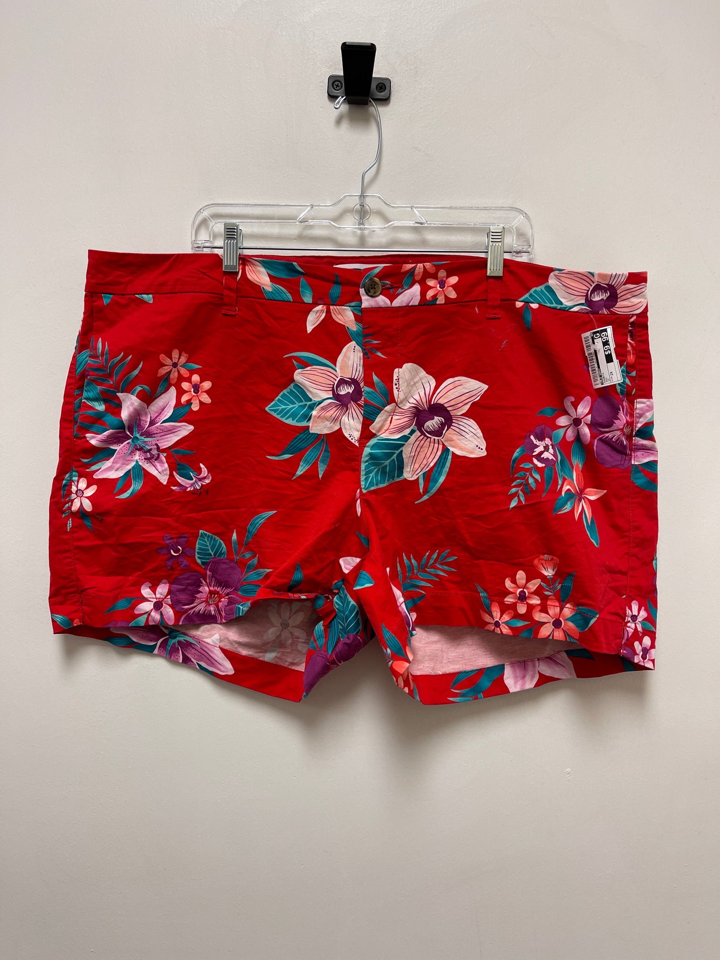 Red Shorts Old Navy, Size 2x