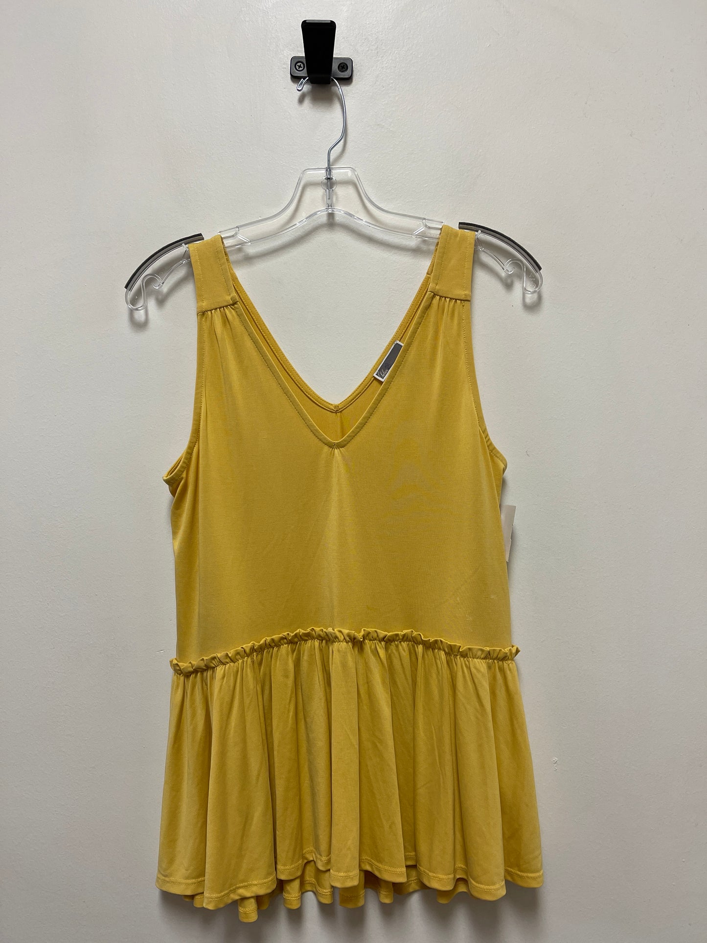 Top Sleeveless By Chelsea 28 In Yellow, Size: Xs