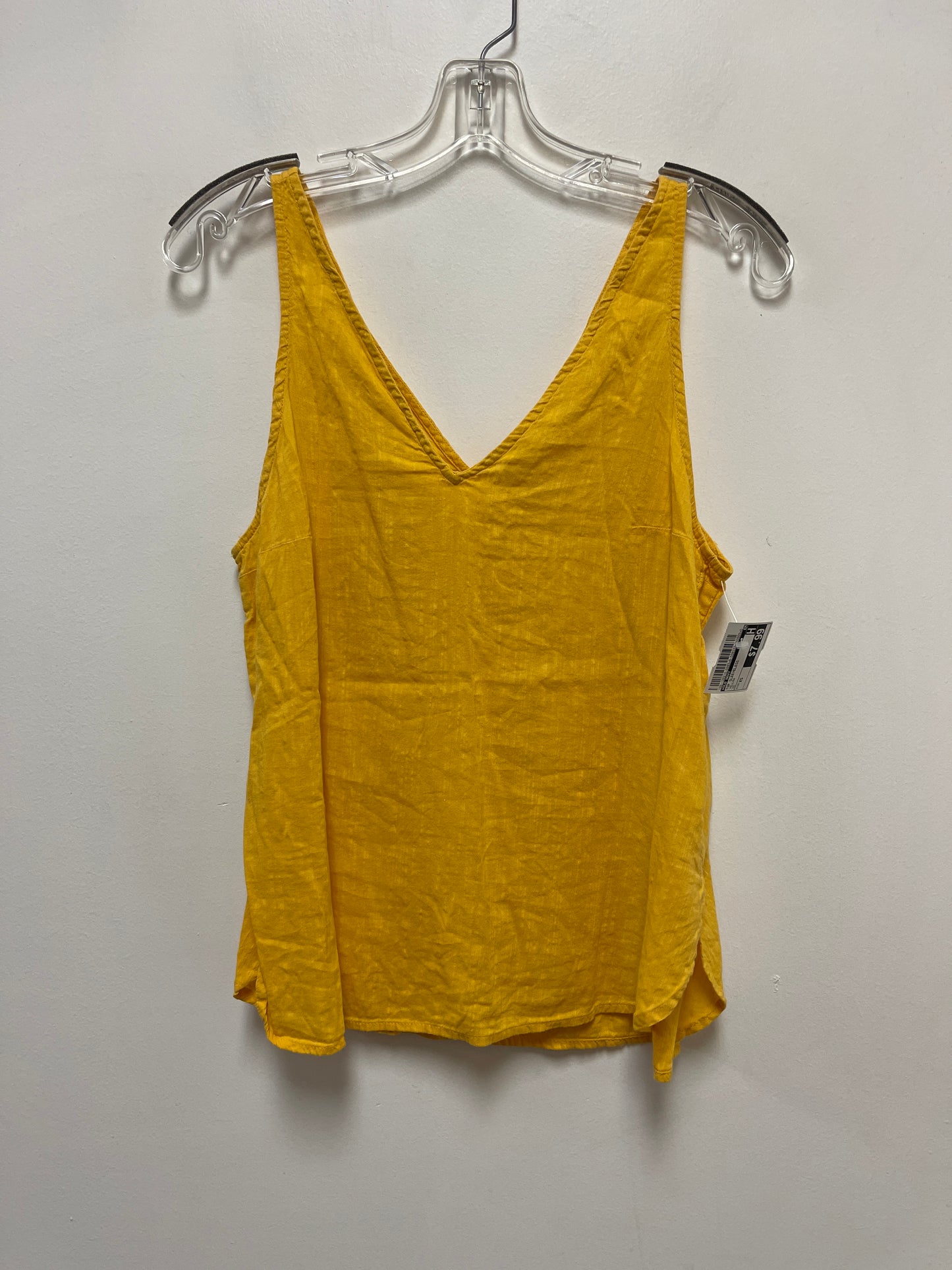 Top Sleeveless By Old Navy In Yellow, Size: Xs