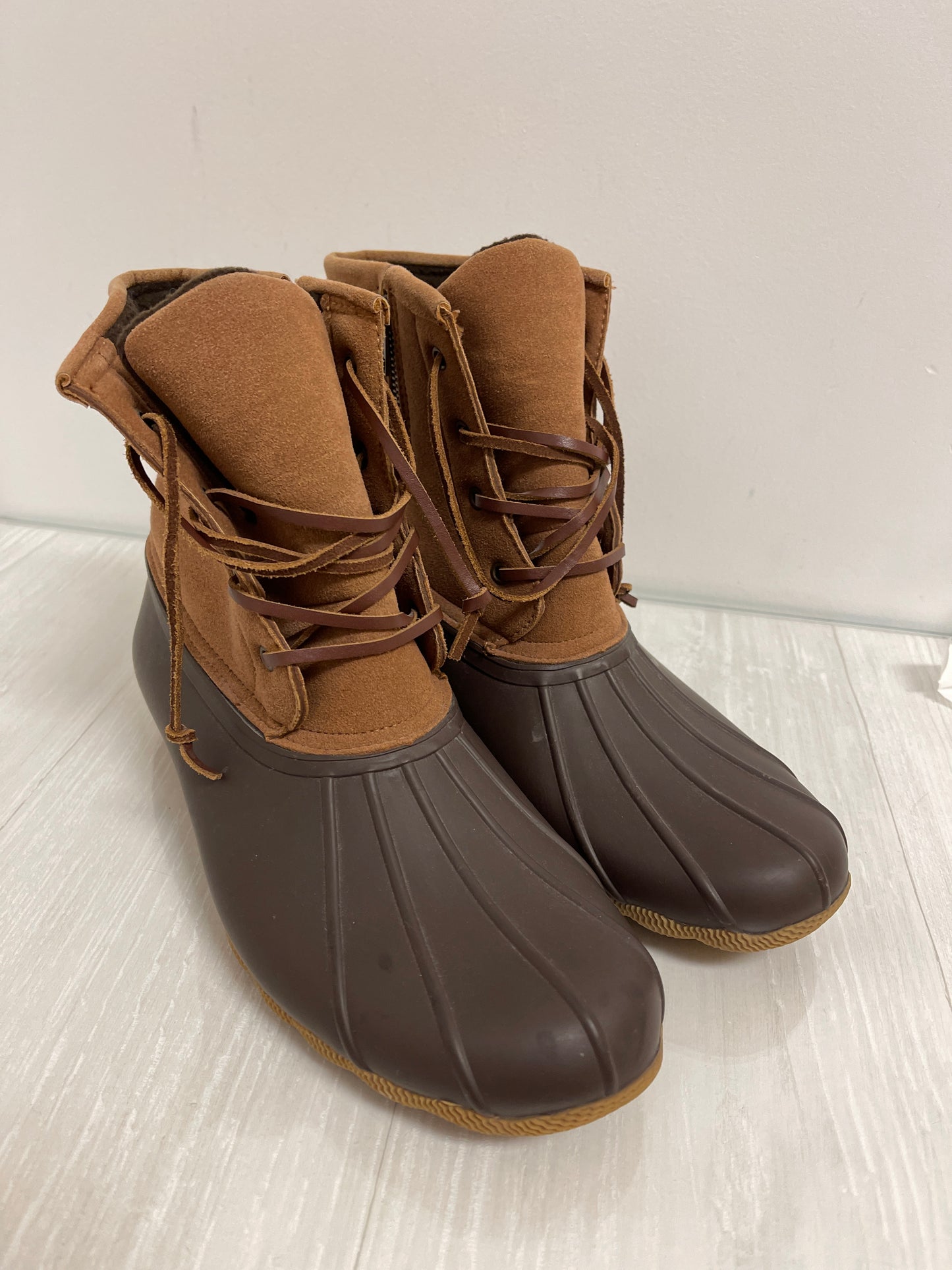 Boots Snow By Clothes Mentor In Brown, Size: 11