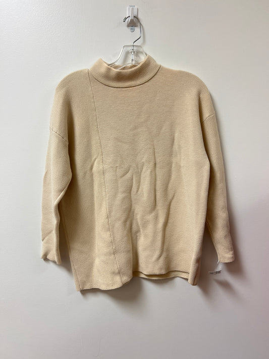 Sweater By Clothes Mentor In Cream, Size: M