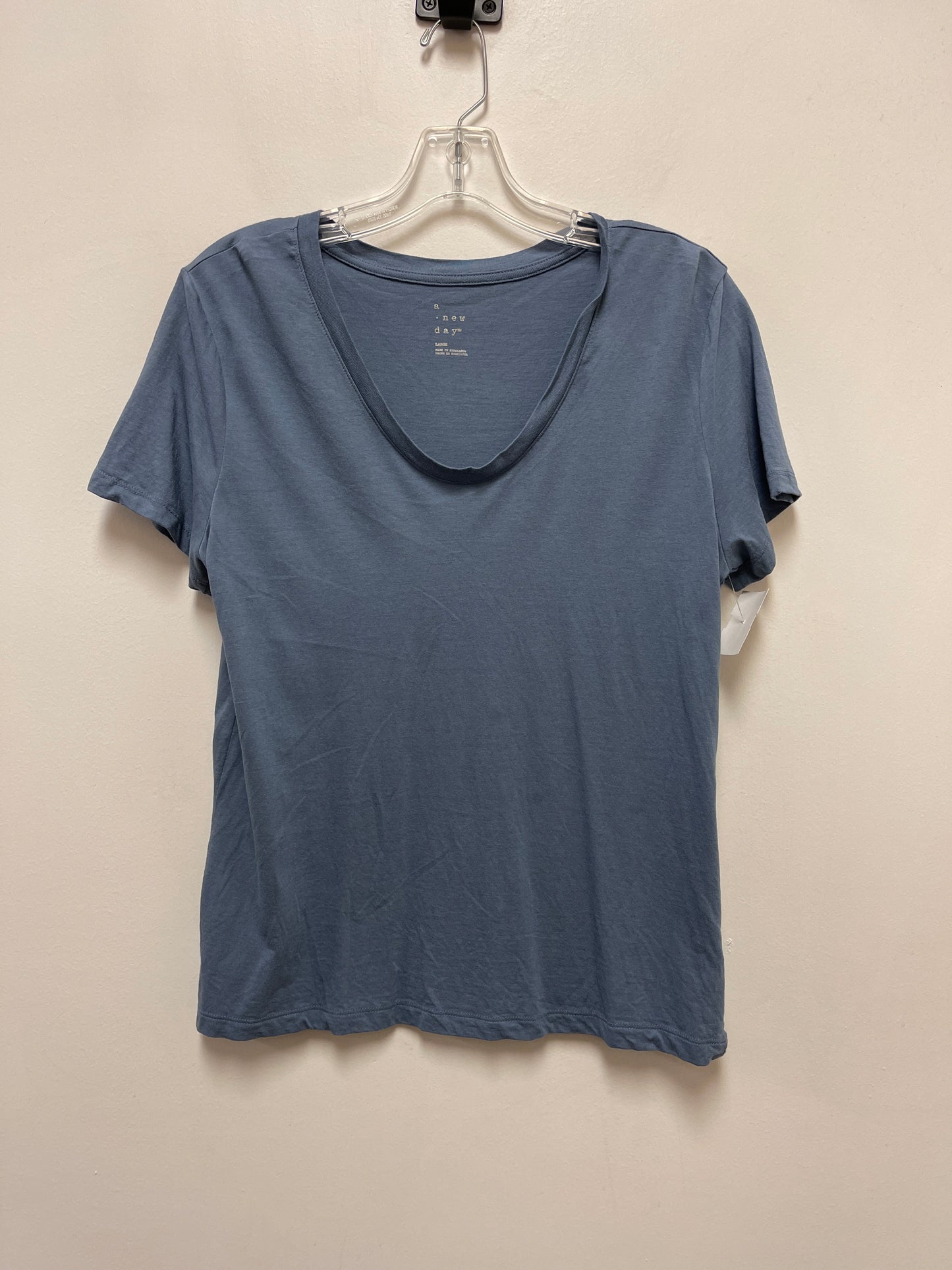 Top Short Sleeve By A New Day In Blue, Size: L