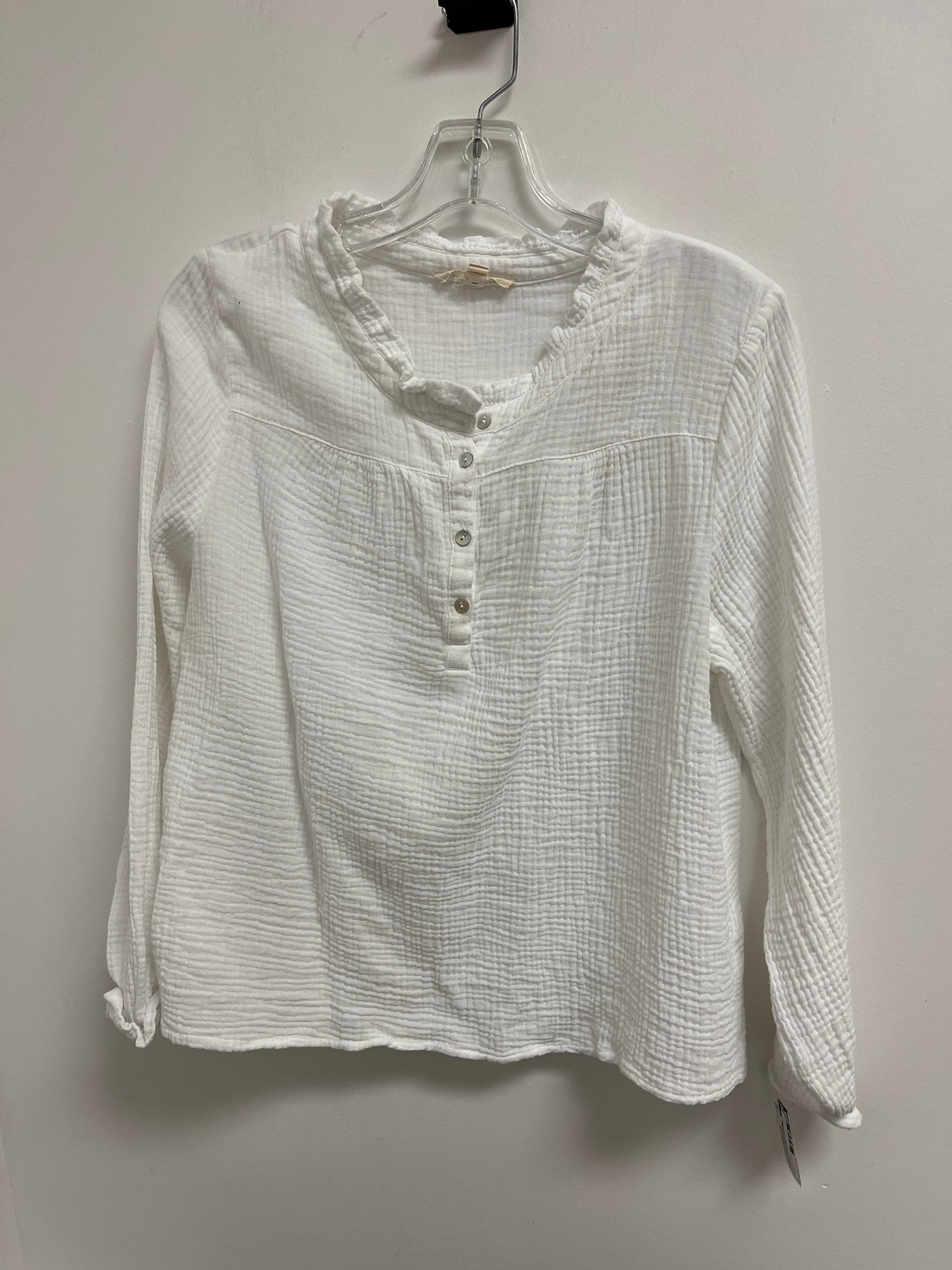 Top Long Sleeve By Clothes Mentor In White, Size: L