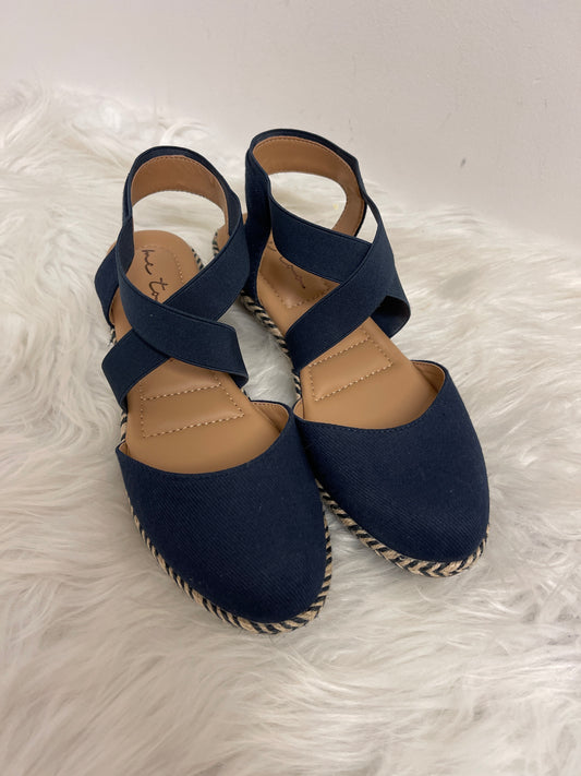 Sandals Flats By Me Too In Navy, Size: 6.5