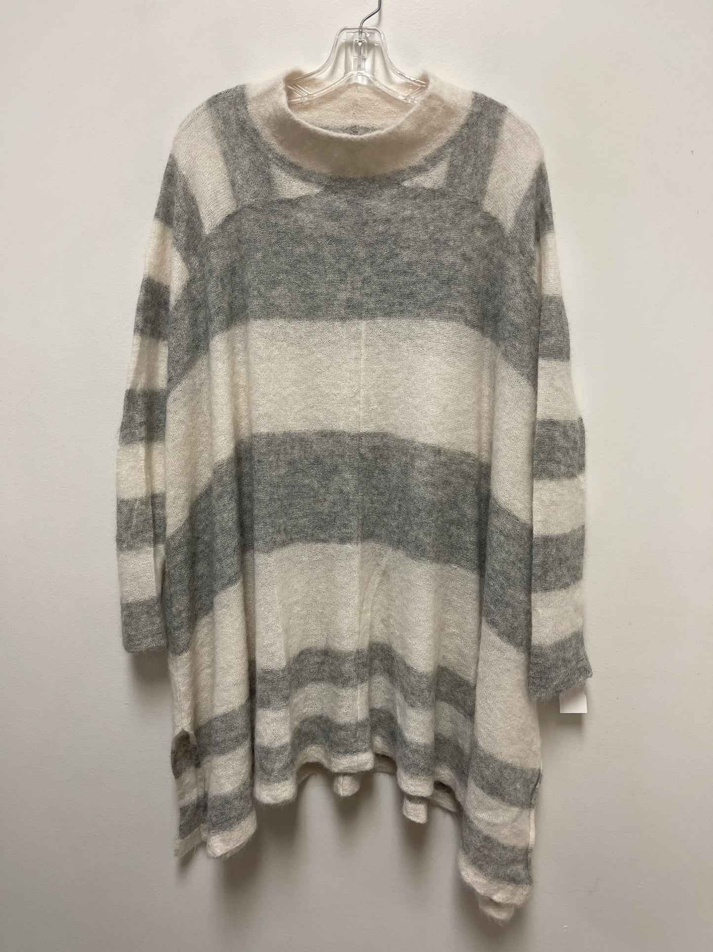 Sweater By Free People In Grey, Size: Xs