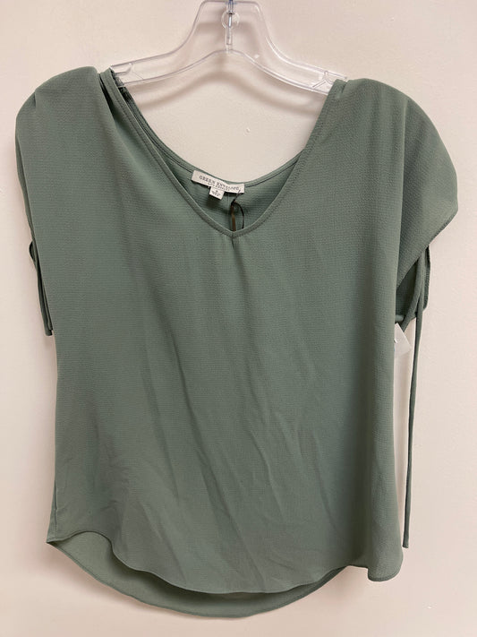 Top Short Sleeve By Green Envelope In Green, Size: S