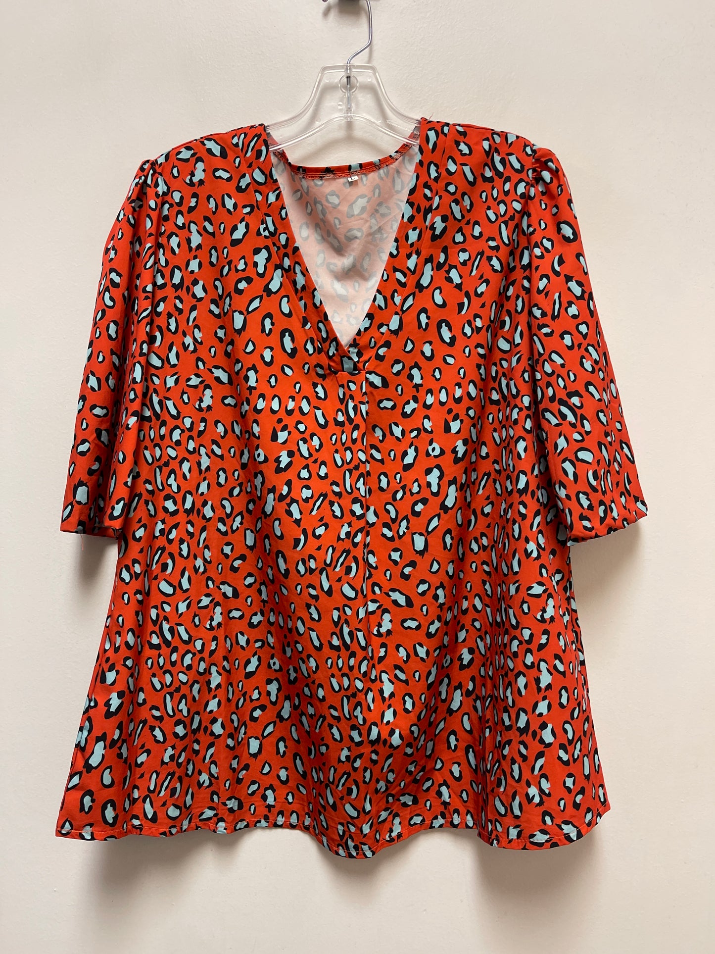 Top Short Sleeve By Clothes Mentor In Animal Print, Size: L