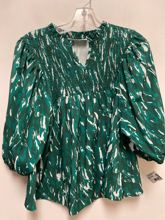 Top Short Sleeve By Clothes Mentor In Green, Size: M