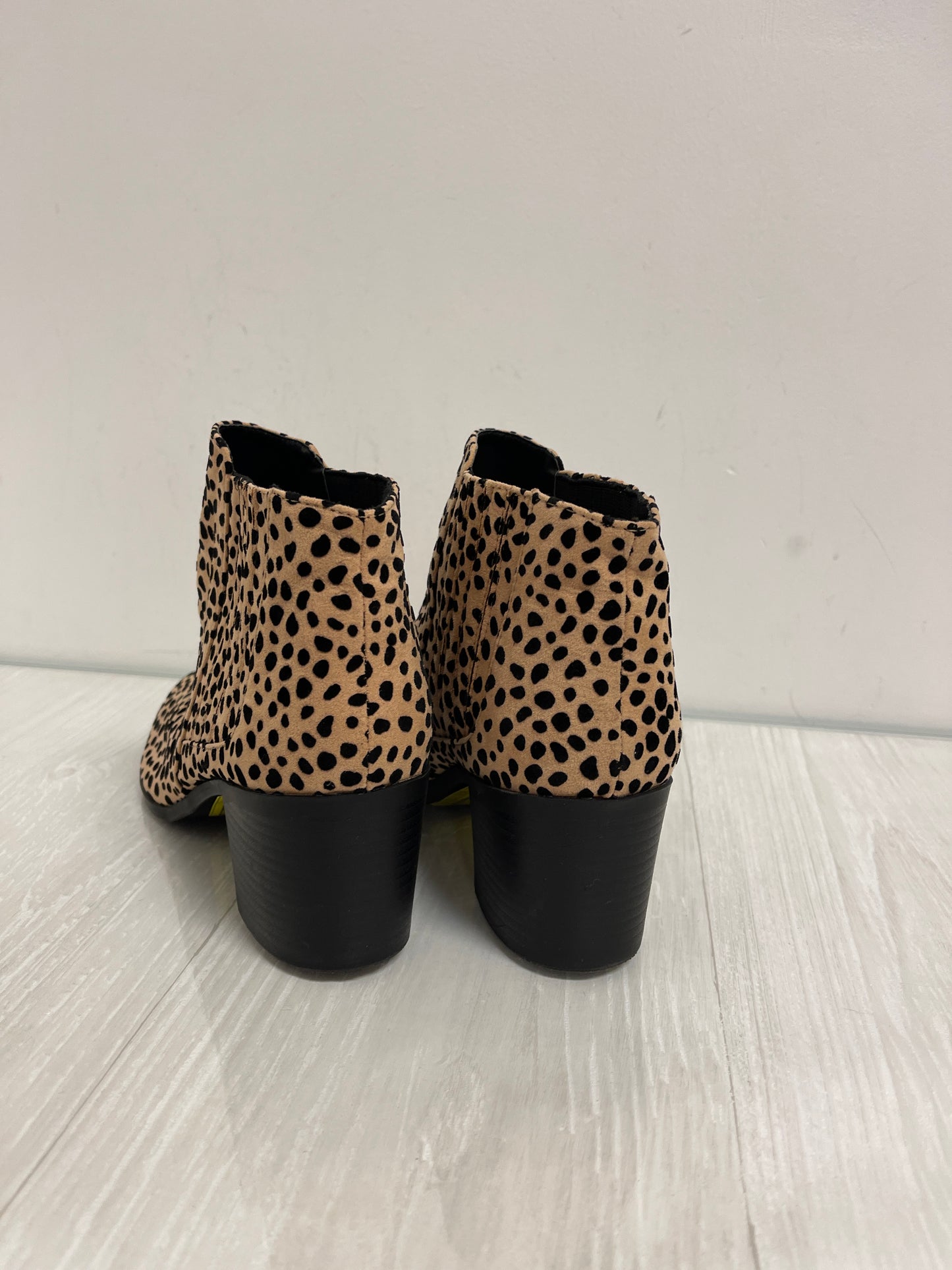 Boots Ankle Heels By Qupid In Animal Print, Size: 7.5