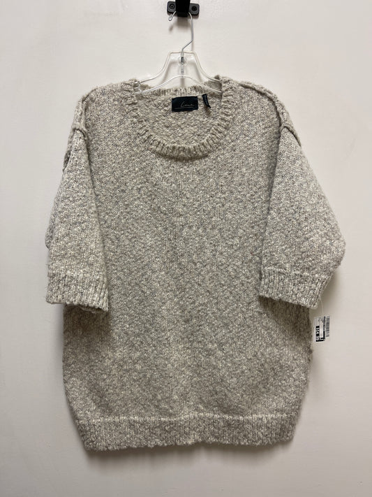 Sweater By Clothes Mentor In Cream, Size: M