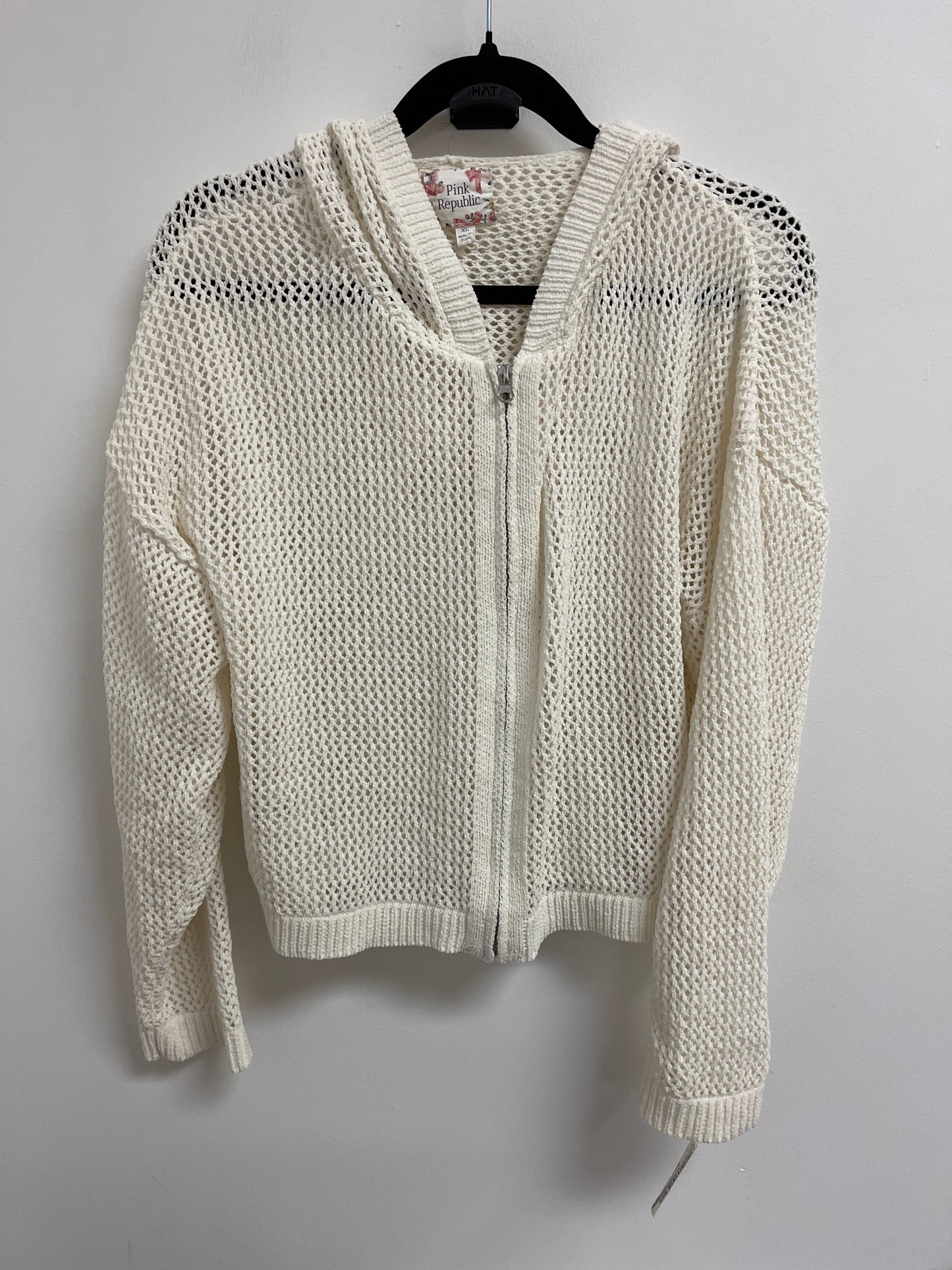 Sweater By Pink Republic In Cream, Size: Xl