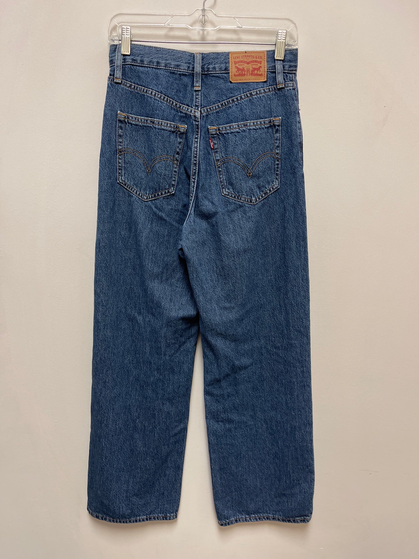 Jeans Straight By Levis In Blue Denim, Size: 2