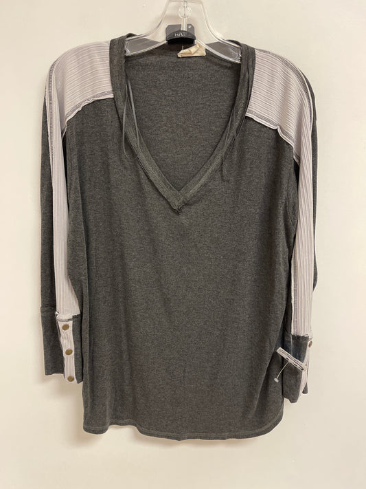 Top Long Sleeve By 143 Story In Grey, Size: 2x