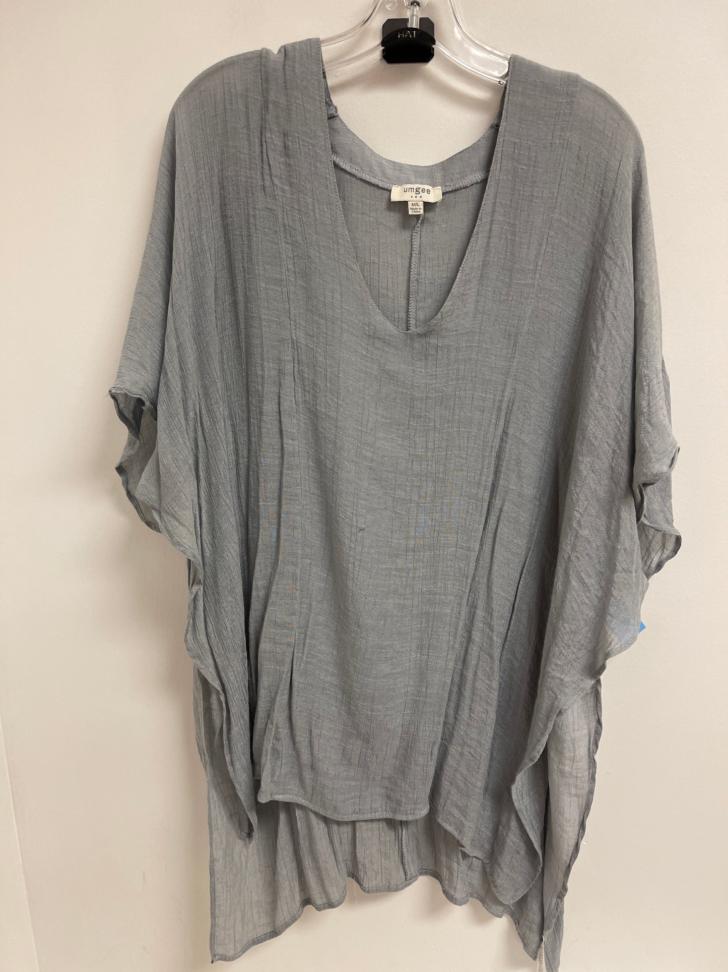 Tunic Short Sleeve By Umgee In Grey, Size: L