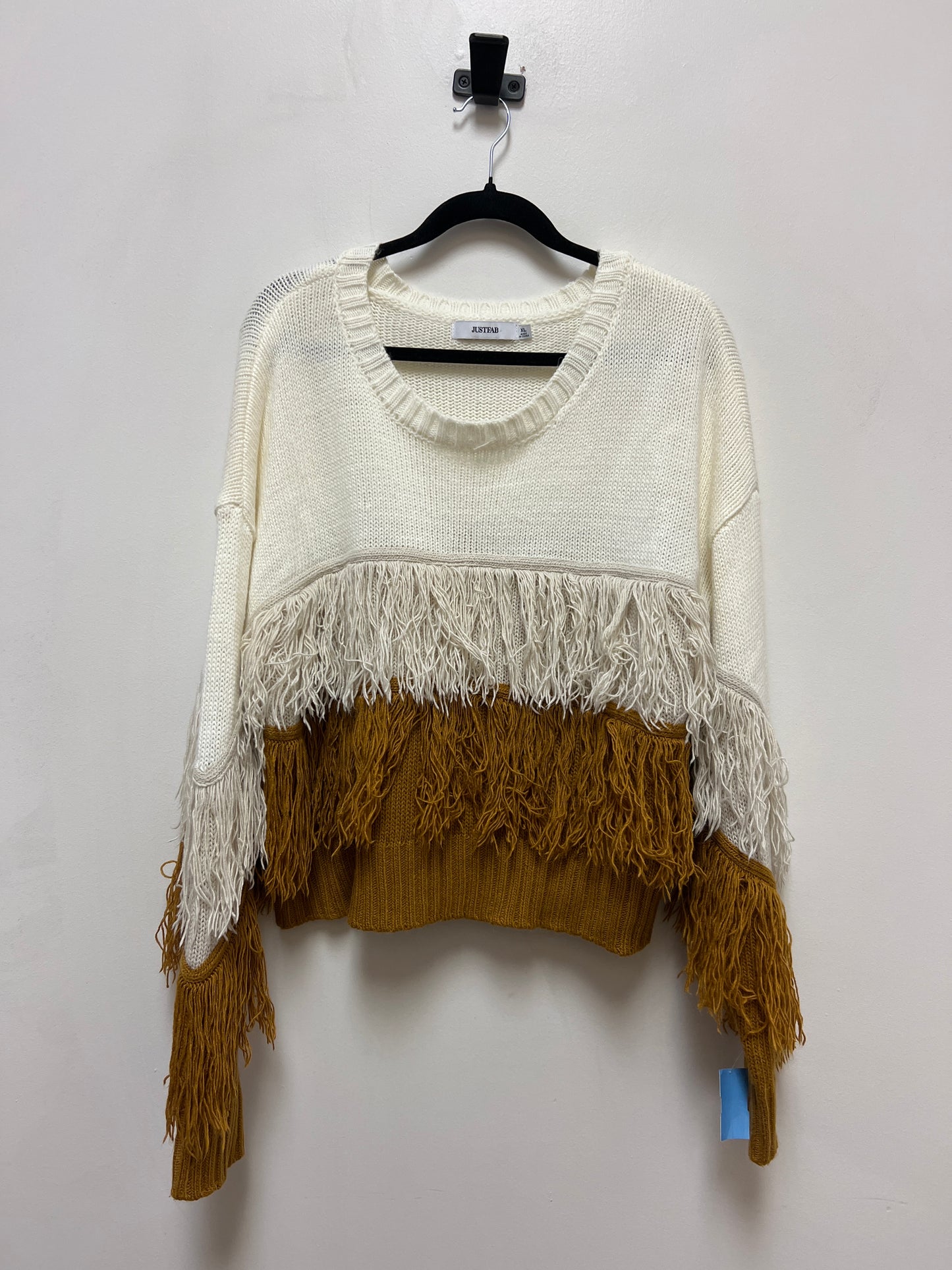 Sweater By Just Fab In Cream, Size: Xl