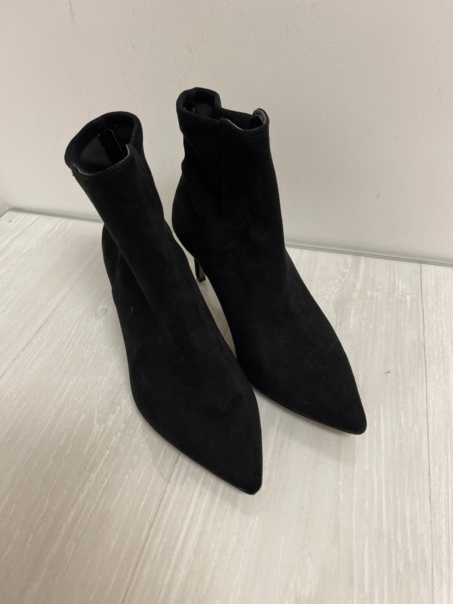 Boots Ankle Heels By Louise Et Cie In Black, Size: 7.5