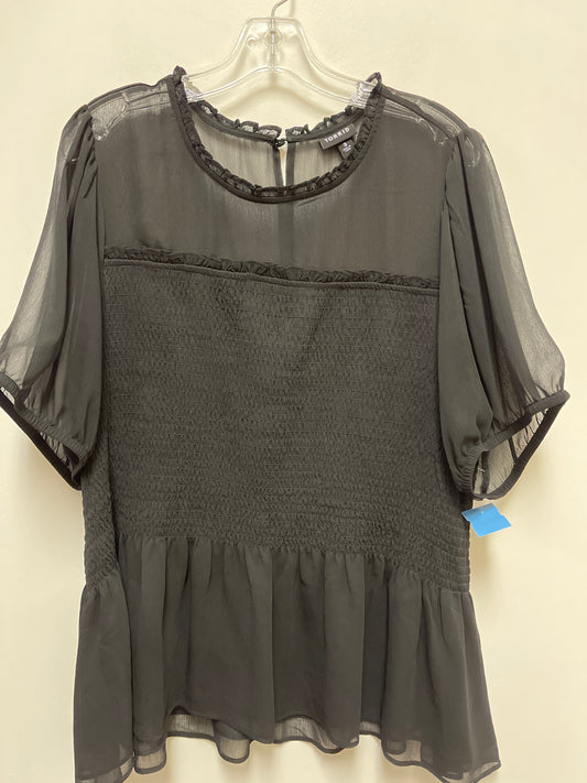 Top Short Sleeve By Torrid In Black, Size: 3x