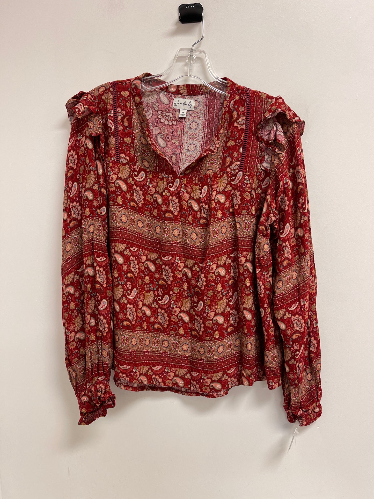 Top Long Sleeve By Wonderly In Red, Size: Xs