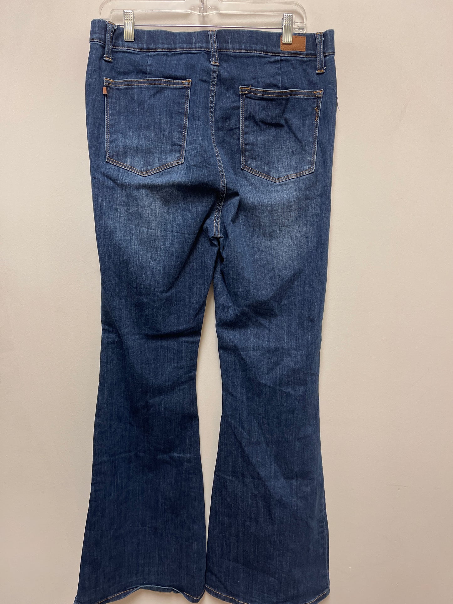 Jeans Flared By Judy Blue In Blue Denim, Size: 14