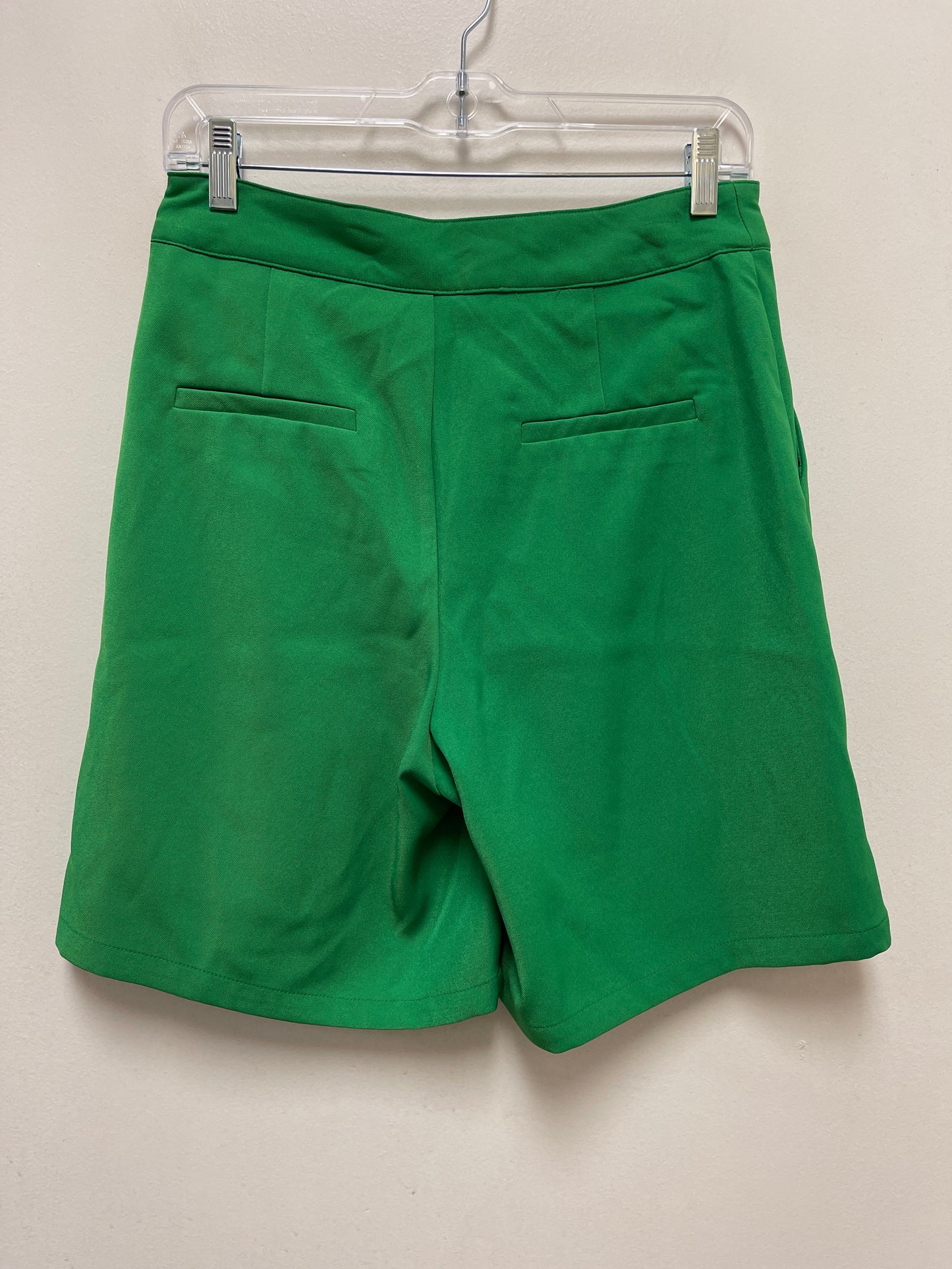 Green Shorts Clothes Mentor, Size S