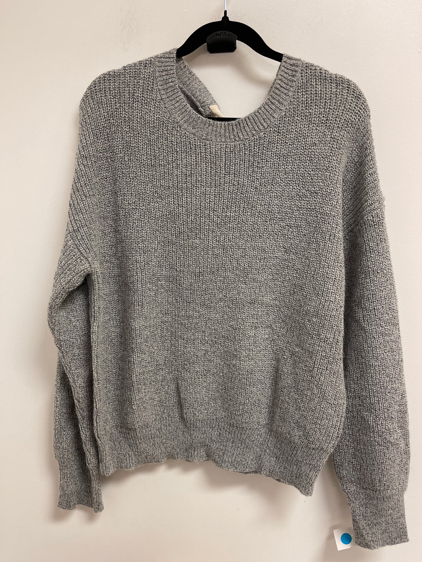 Sweater By Clothes Mentor In Grey, Size: M